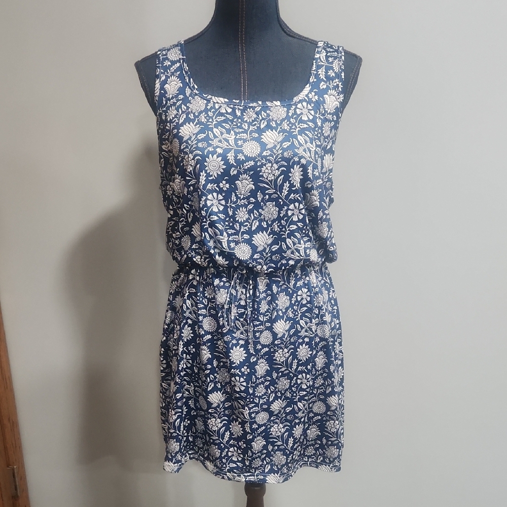 Blue and White Sleeveless Square Neck Sundress